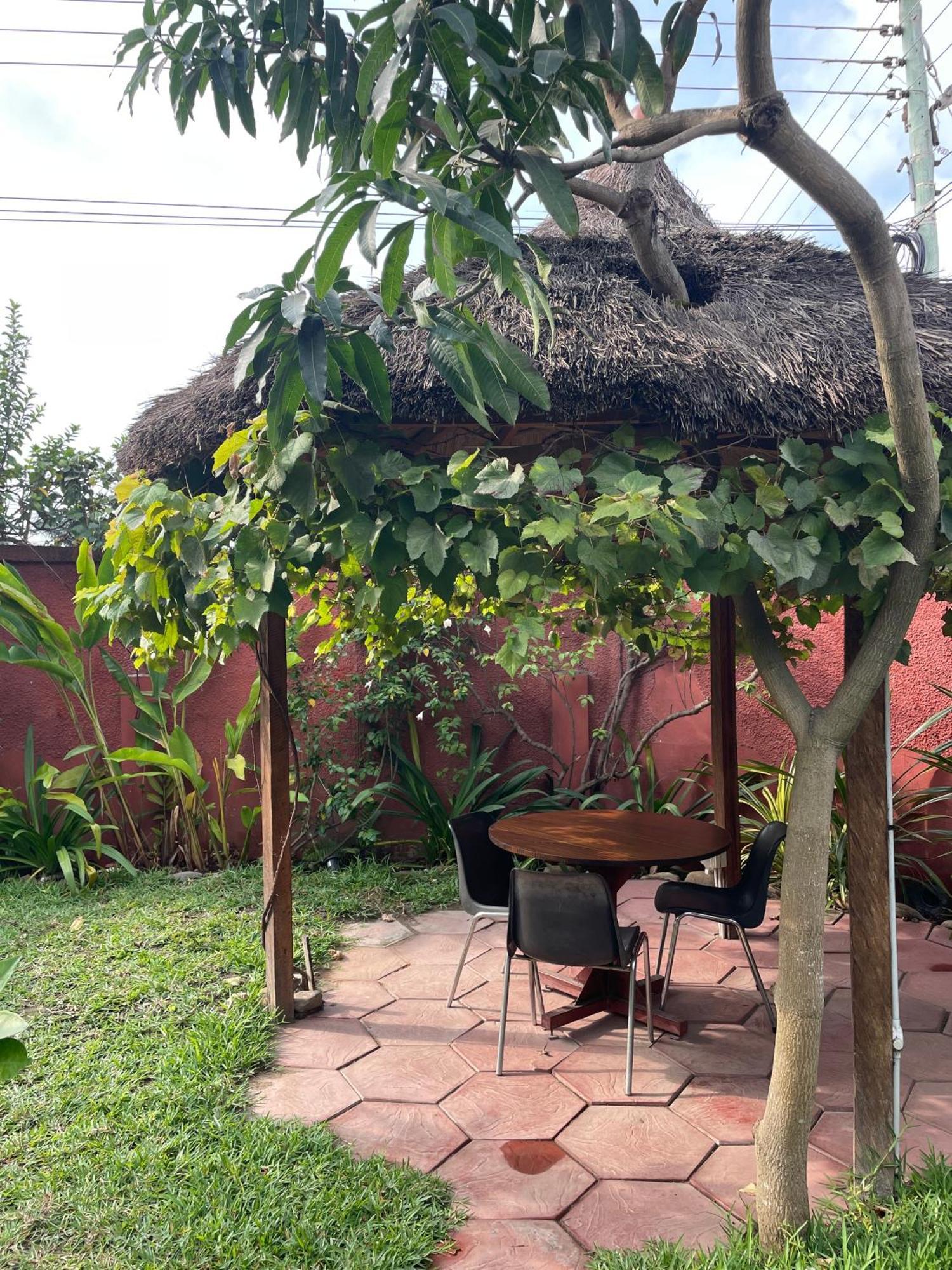 Hechtech House Leilighet Accra Eksteriør bilde